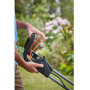 Газонокосарка акумуляторна BLACK+DECKER, 18 В, 4.0 А/год, ширина косіння 32 см, 2 акумулятора і зарядний пристрій, травозбірник 35 л, вага 15.6 кг