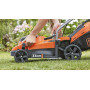 Газонокосарка акумуляторна BLACK+DECKER, 18 В, 2.5 А/год, ширина косіння 32 см, 2 акумулятора і зарядний пристрій, травозбірник 35 л, вага 15 кг