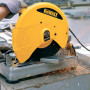 Пила монтажна мережева DeWalt, 2200 Вт, диск 355 мм, максимальне число оборотів 4000 об/хв, вага 18.5 кг, ключ