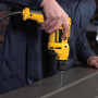 Дриль мережевий DeWALT, безударний, 550 Вт, 7.9 Нм, 0-2800 об/хв, патрон 10 мм швидкозатискний, кількість швидкостей - 1, вага 1.34 кг