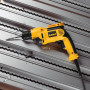 Дриль мережевий DeWALT, безударний, 701 Вт, 10.9 Нм, 0-2500 об/хв, патрон 10 мм швидкозатискний, кількість швидкостей - 1, вага 1.8 кг