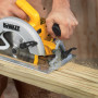 Пила дискова ручна мережева DeWALT, 1600 Вт, діаметр диска 190 х 30 мм, 5200 об/хв, вага 4.0 кг, валіза