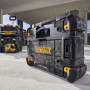 Зарядний пристрій - радіоприймач DAB+, FM, AUX DeWALT Tstak, технологія Bluetooth, IP54, 10.8 В, 18 В, 54 В, час зарядки 60 хв, вага 6 кг