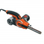 Напилок електричний BLACK+DECKER, потужність 400 Вт, розмір шліфувальної стрічки 451 х 13 мм, швидкість 900-1.600 м/хв (регулювання), комплект насадок, пилозбірник, 9 шліфувальних стрічок, дві насадки 13 мм: пряма й
