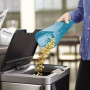 Пилосос акумуляторний BLACK+DECKER Wet+Dry, 10.8 В Li-ion, ємність акумулятора 1.5 А/год, потужність всмоктування 395 мм/Н2О, повітряний потік 735 л/хв, ємність пилозбірника 500/240 мл, вага 0.9 кг