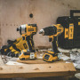 Набір з двох інструментів безщіткових DeWALT, 18 В XR Li-ion, 2 А/год, вага 5.9 кг, валіза, 2 акумулятори і зарядний пристрій