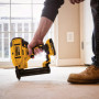 Степлер скобозабивний акумуляторний DeWALT, 18 В XR Li-ion, безщітковий, діаметр / довжина скоби 1.25 / 38 мм, вага 2.4 кг, без акумуляторів та зарядного пристрою