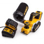 Рубанок акумуляторний DeWALT, 18 В XR Li-ion, 5 А/год, безщітковий, ширина стругання 82 мм, вага (без акумулятора) 2.5 кг, 2 акумулятора і зарядний пристрій, валіза